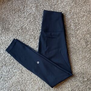 Lululemon Women’s Navy Leggings size 2